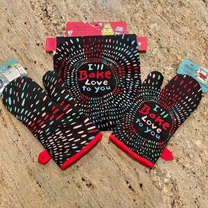 Blue Q "I'll Bake Love To You" Apron and Two Insulated Oven Mitts